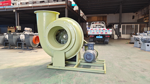 防腐离心（xīn）风机叶轮如何（hé）工作的（de）呢？